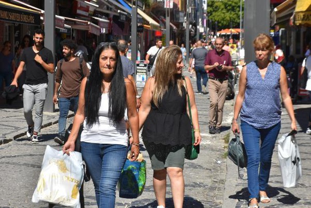 Bulgarların gelişi yüzde 30 arttı, dükkan kiraları 50 bin liraya çıktı Bulgarların gelişi yüzde 30 arttı, dükkan kiraları 50 bin liraya çıktı