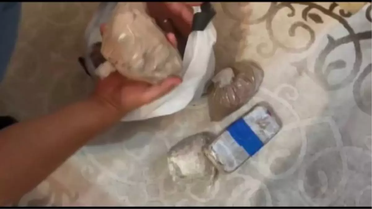 FATİH'TE 2 KİLOGRAM EROİN YAKALANDI