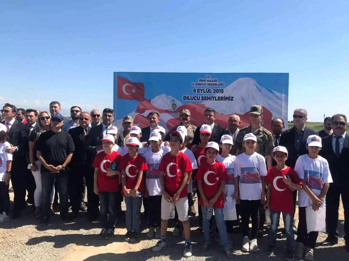 Iğdır\'da 7 yıl önce PKK\'nın hain saldırısında şehit olan 13 polis anıldı