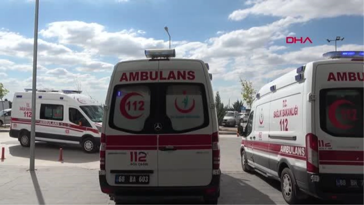 Aksaray\'da otomobil ile kamyonun çarpışması sonucu 6 kişi yaralandı