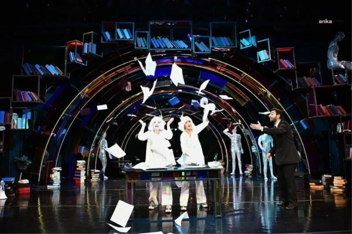 Ankara Devlet Tiyatrosu\'nun "Sonsuzluk Kitabevi" Oyunu Kuzey Makedonya\'da Perde Açacak