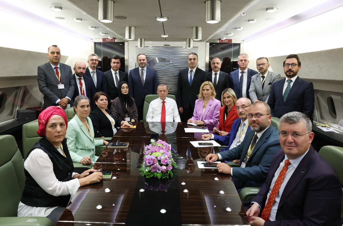 Cumhurbaşkanı Erdoğan: (Tahıl koridoru) Putin\'in dediği gibi gemiler gelişmiş ülkelere gidiyor.