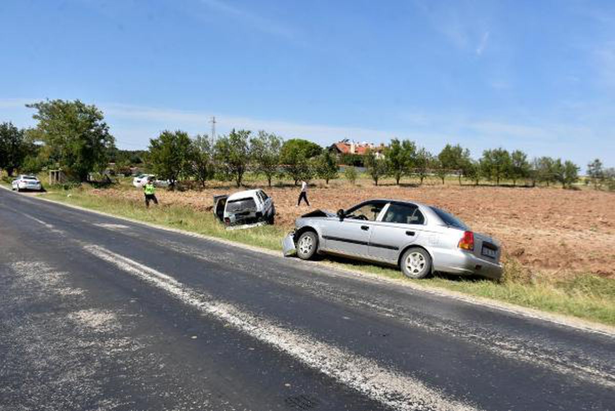 Son dakika haber: Edirne\'de otomobiller çarpıştı: 4 yaralı