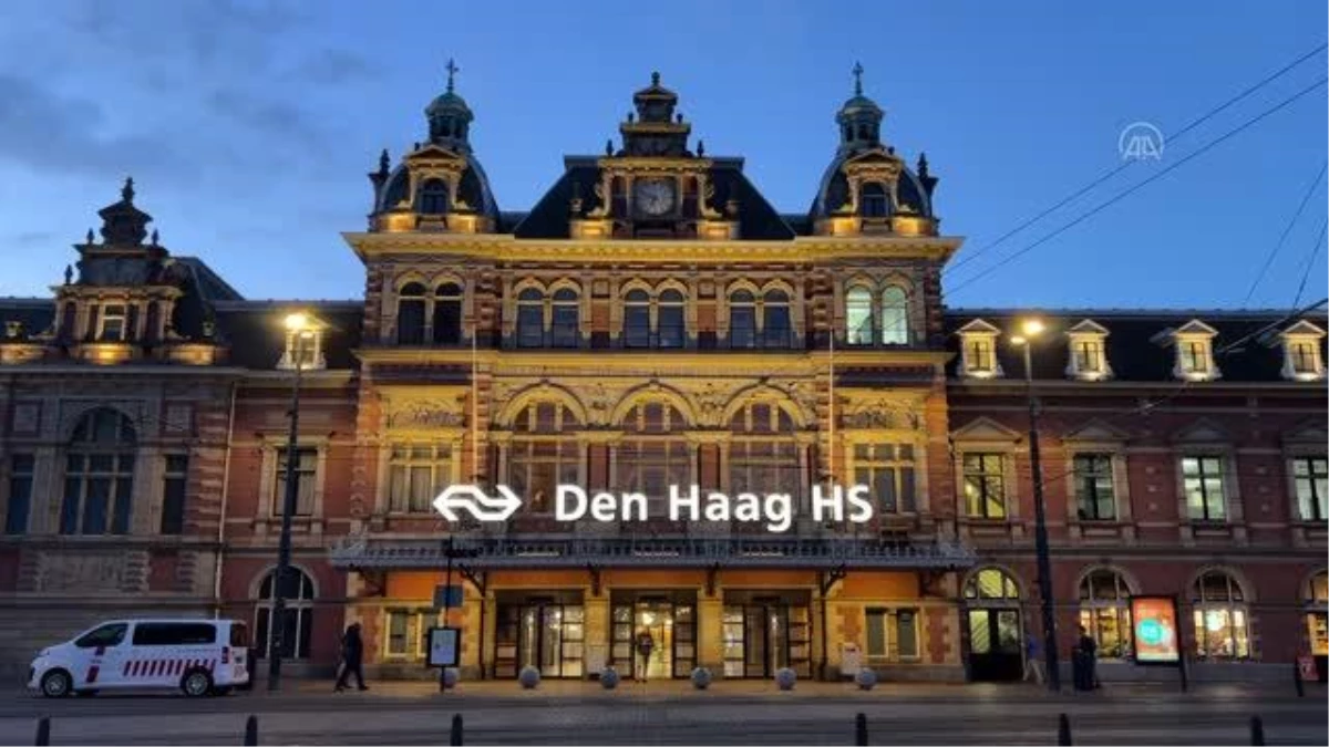 Hollanda\'da demir yolu çalışanları yeniden greve gitti