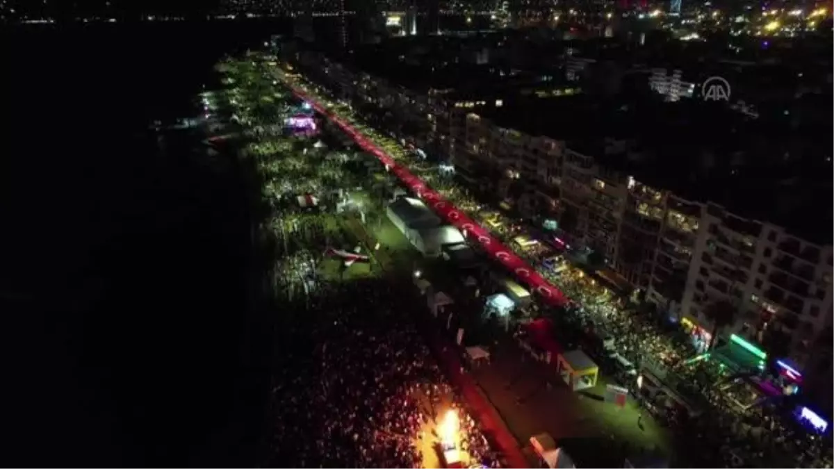 İzmir\'in düşman işgalinden kurtuluşunun 100\'üncü yılı kutlanıyor (1)