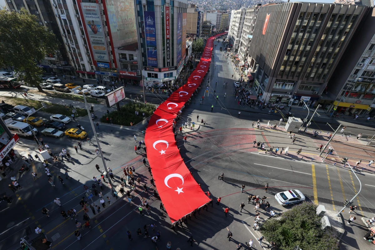 İzmir\'in düşman işgalinden kurtuluşunun 100. yıl dönümü kutlanıyor