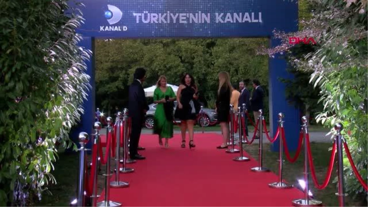 KANAL D YENİ YAYIN DÖNEMİNE ÜNLÜ İSİMLERİN KATILDIĞI GECE İLE BAŞLADI