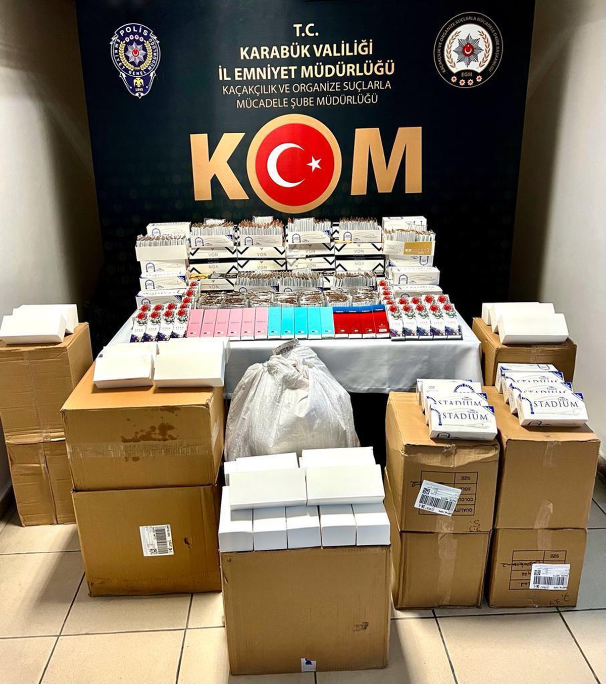 Karabük\'te kaçak tütün, makaron ve parfüm ele geçirildi