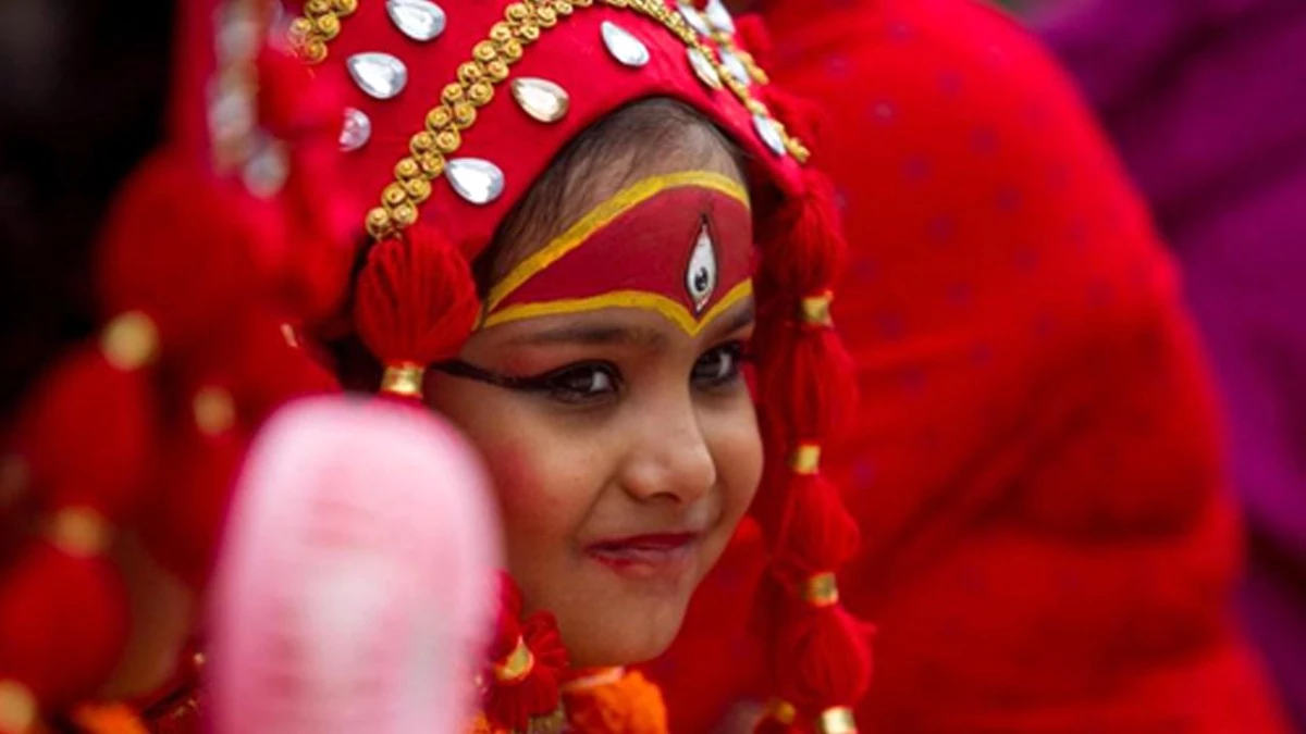 Nepal\'in Yaşayan Tanrıçaları İndra Jatra Festivali\'nde Buluştu