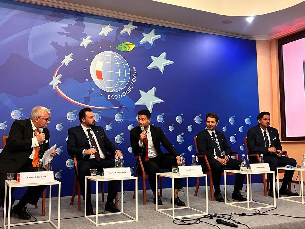 Polonya Karpacz Ekonomi Fuarı'nda Türkiye rüzgarı esti