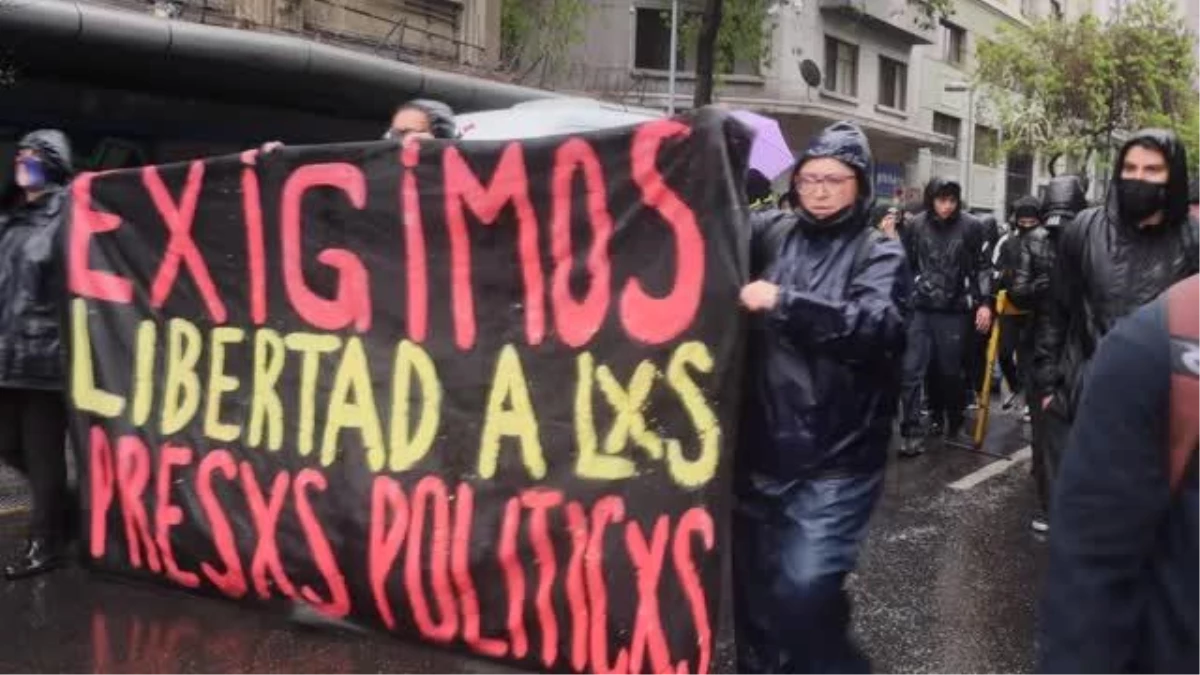 Şili\'de hükümet karşıtı protesto