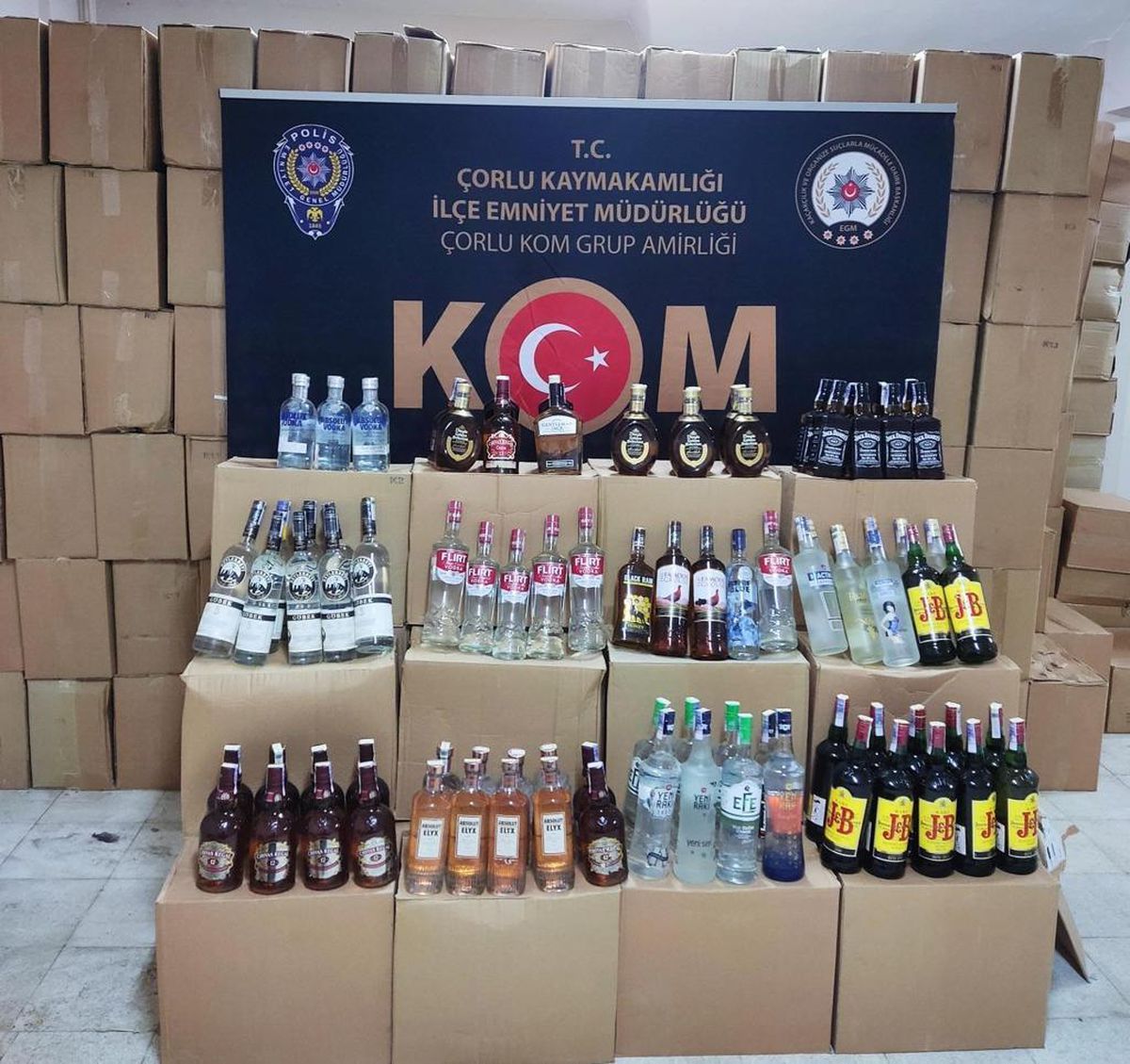 Tekirdağ\'da 345 litre kaçak içki ele geçirildi