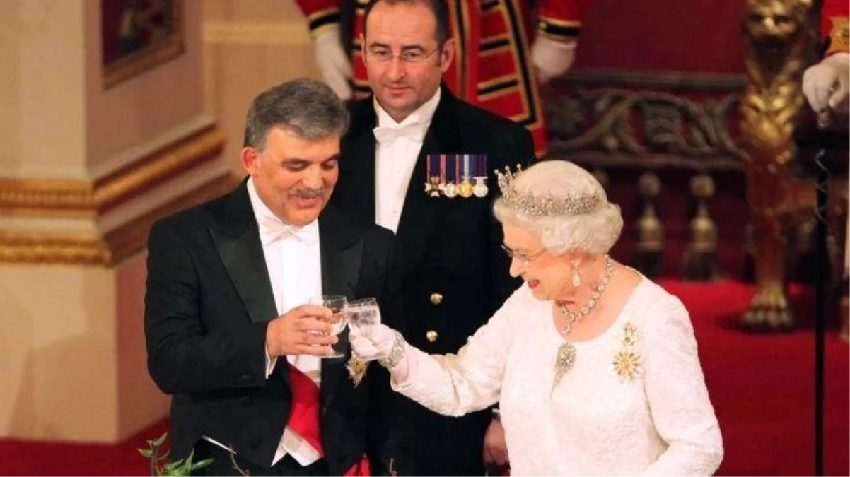 Tevafukun böylesi! Abdullah Gül, İngiltere Kraliçesi 2. Elizabeth\'in öldüğü gün İngiltere\'de görüldü