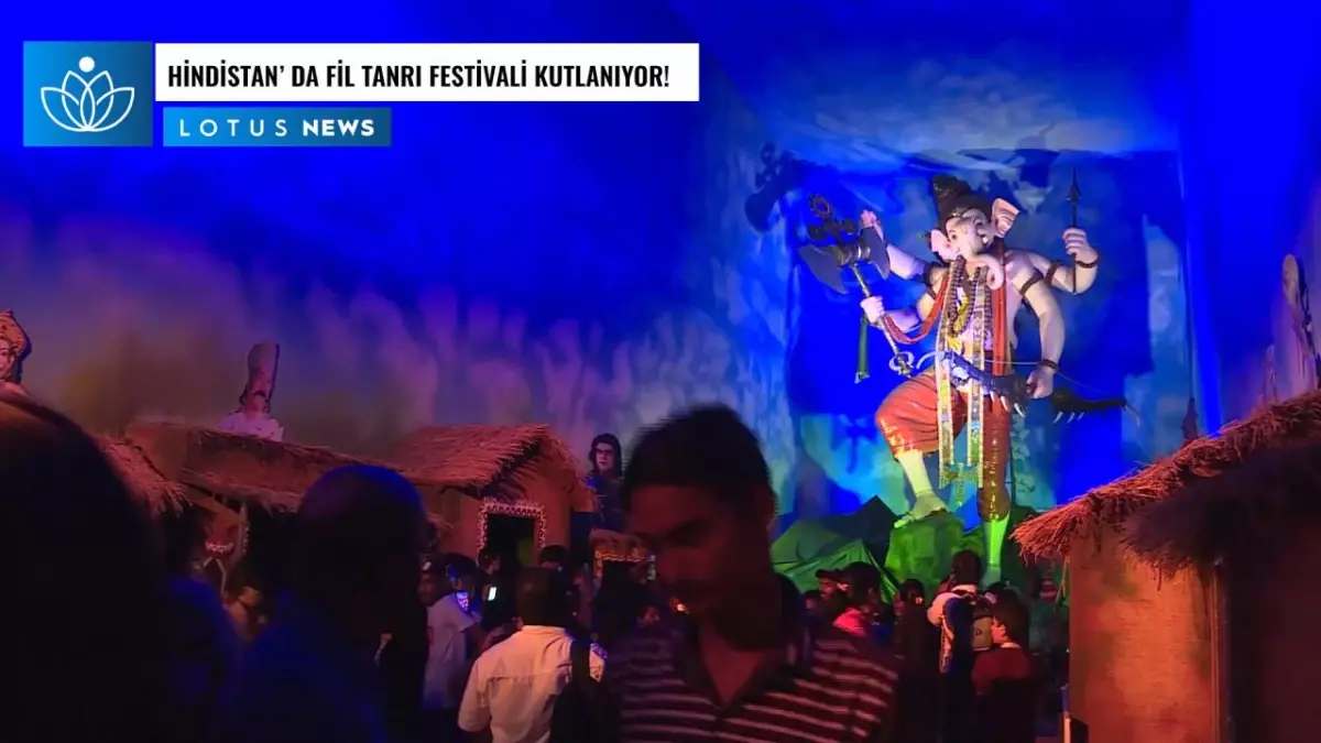 Video: Hindistan\'ın Mumbai Kentinde Fil Tanrı Festivali Kutlanıyor
