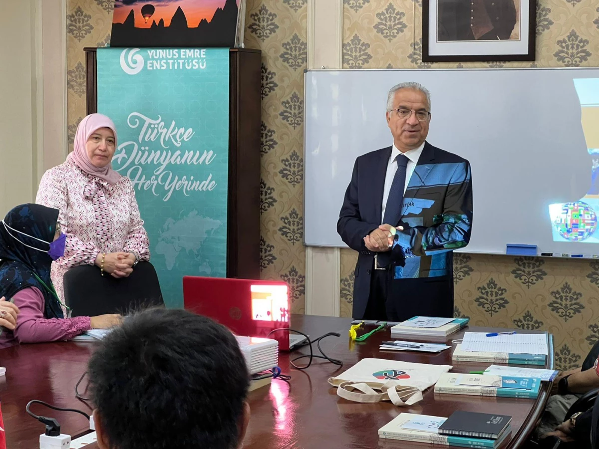 Yunus Emre Enstitüsü Brunei\'de yüz yüze Türkçe derslerine başladı
