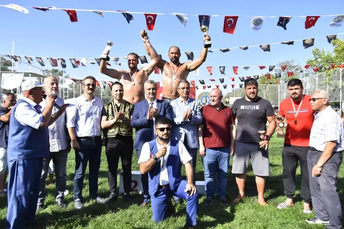 24. Malkara Yağlı Güreşleri\'nin başpehlivanı Ali Gürbüz oldu