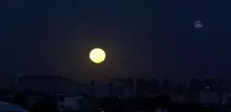 Ankara'da dolunay