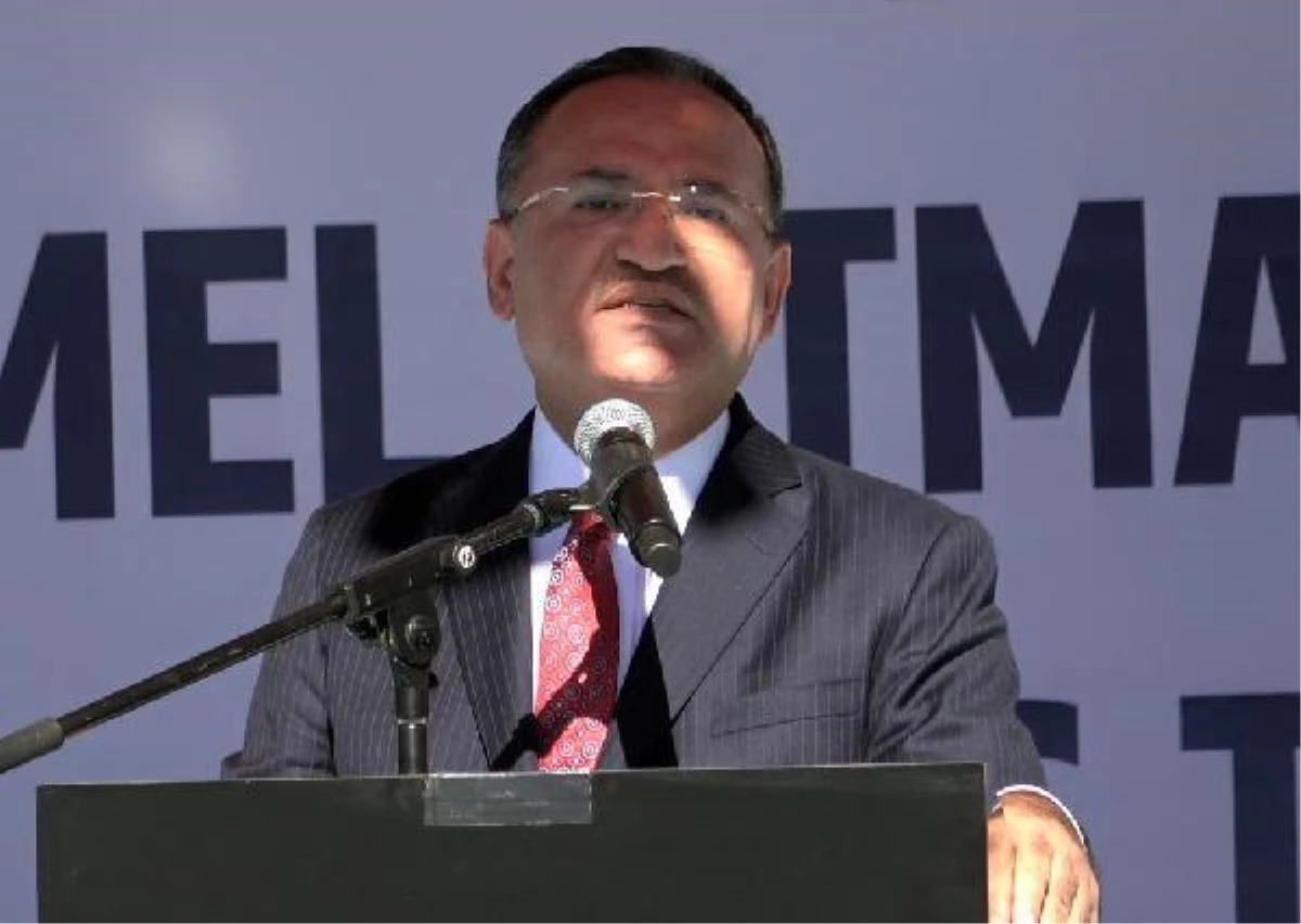 Bakan Bozdağ: Türkiye\'ye 2023\'te 7\'li koalisyonu vaat ediyorlar