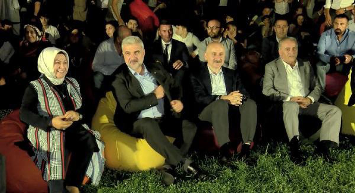 Bakan Karaismailoğlu: Türküdeki gibi uzun ince bir yol yok, kısalan yollar var