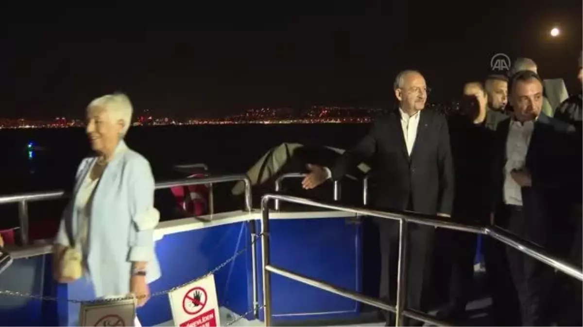 CHP lideri Kılıçdaroğlu, İzmir\'in kurtuluşunun yıl dönümü etkinliklerine katıldı