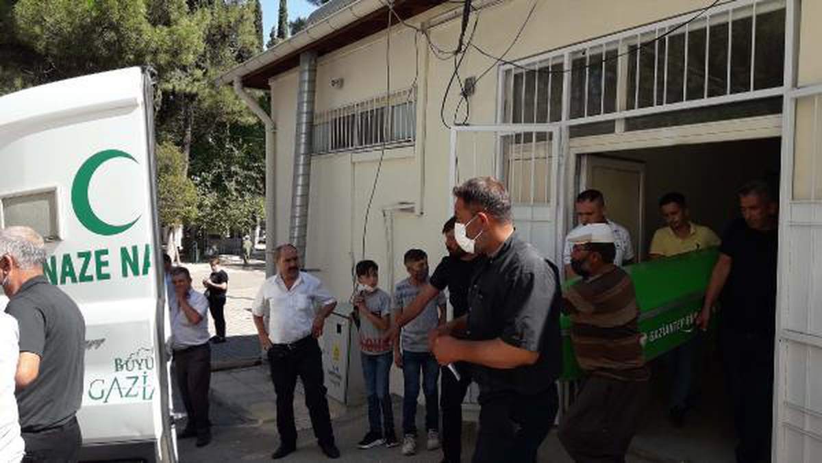 Son dakika haberleri | Gaziantep\'te taksi ile çarpışan motosikletli öldü