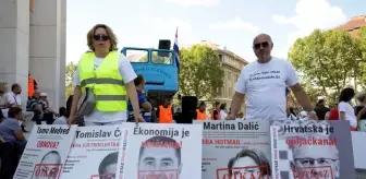 Hırvatistan'da hükümet protesto edildi