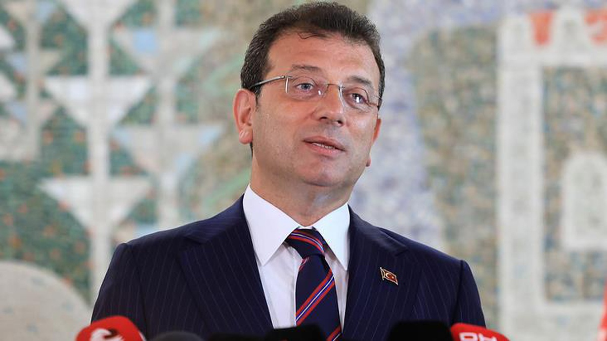 İBB Başkanı Ekrem İmamoğlu, saatler sonra metrobüs kazasıyla ilgili konuştu: Yaralıları hastanede ziyaret ettim