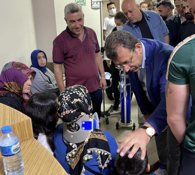 İmamoğlu metrobüs kazasıyla ilgili suskunluğunu 6 saat sonra bozdu: Yaralıları hastanede ziyaret ettim İmamoğlu metrobüs kazasıyla ilgili suskunluğunu 6 saat sonra bozdu: Yaralıları hastanede ziyaret ettim