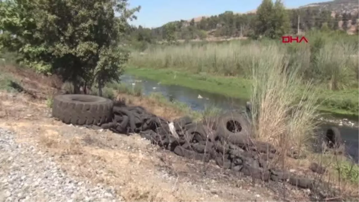 KARAÇAY DERESİ, ESKİ LASTİK ÇÖPLÜĞÜNE DÖNDÜ