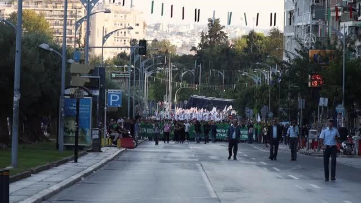 Selanik\'te hükümet karşıtı protesto