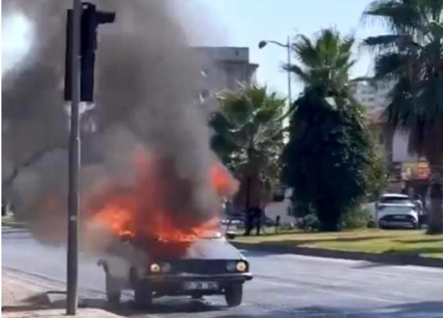 Sürücü sigara içerken otomobili de kendini de yaktı Sürücü sigara içerken otomobili de kendini de yaktı