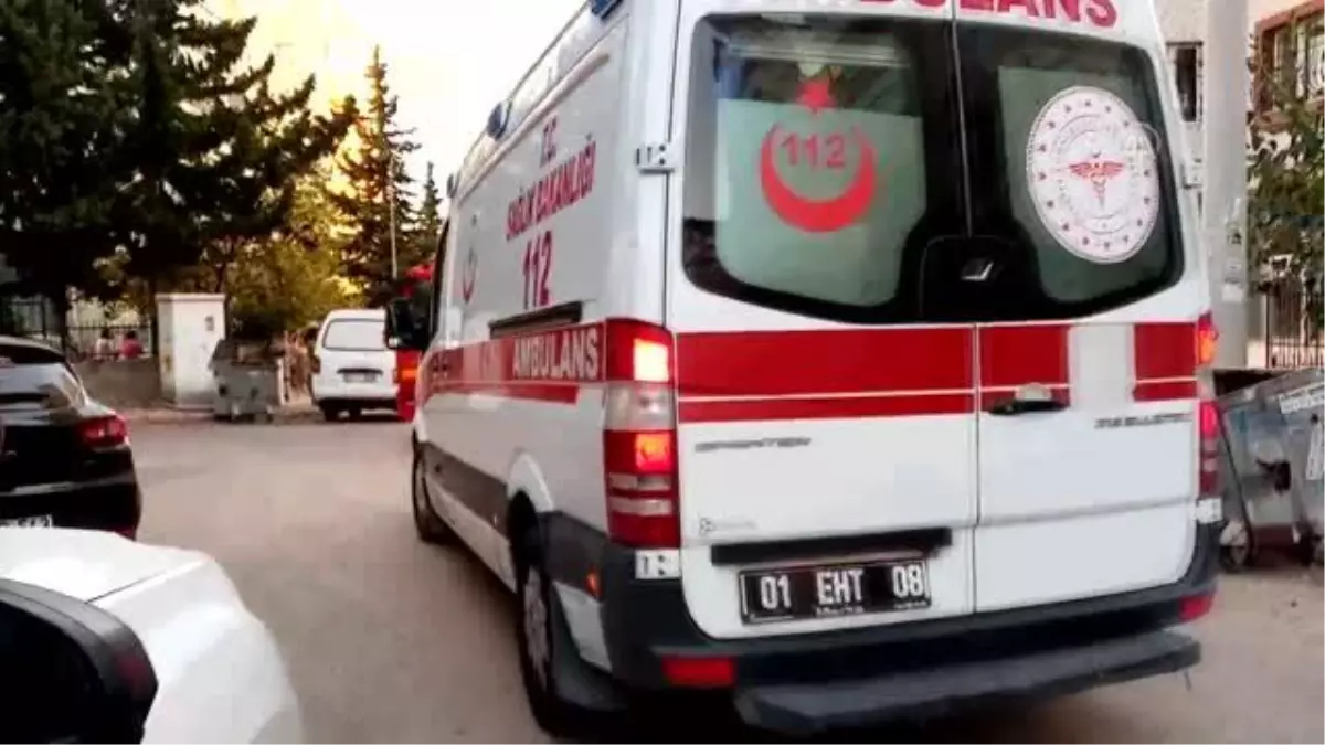 Adana'da yangında dumandan etkilenen kişi hastaneye kaldırıldı