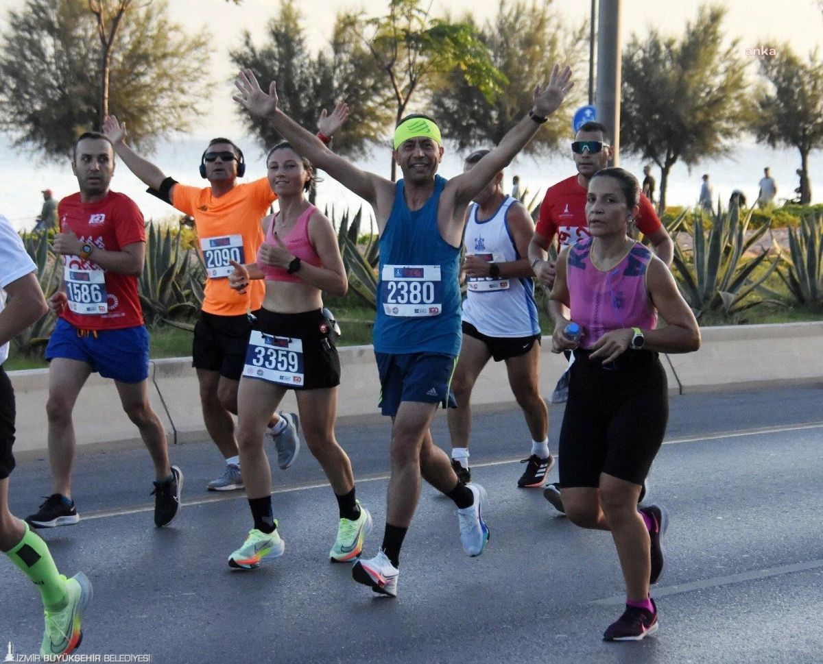 9 Eylül Uluslararası İzmir Yarı Maratonu sona erdi
