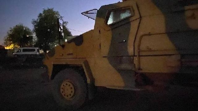 Kız isteme kavgasında silahlar çekildi, yetkililer çareyi köyün elektriğini kesmekte buldu Kız isteme kavgasında silahlar çekildi, yetkililer çareyi köyün elektriğini kesmekte buldu