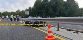 Düzce haberi... Düzce'de motosiklet refüje çarptı: 2 ölü