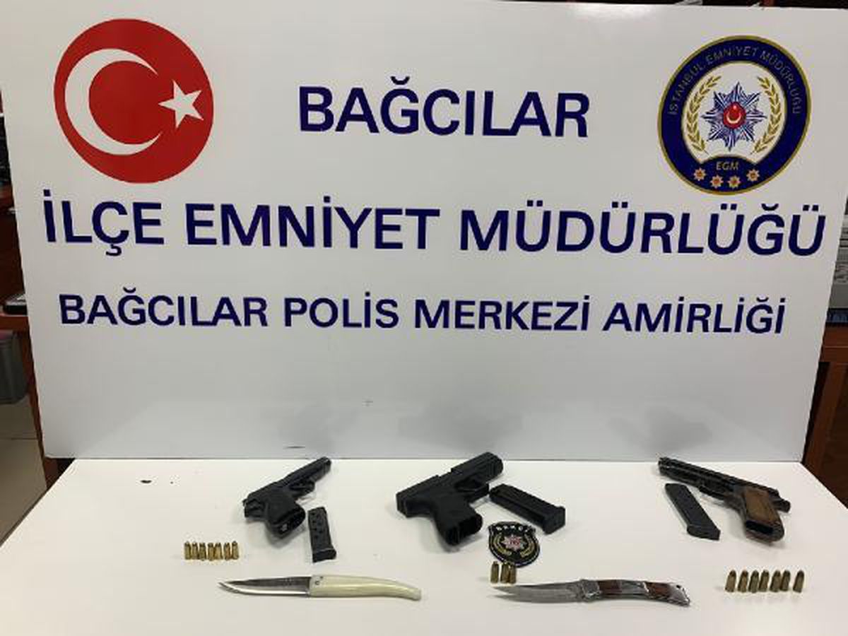 Son dakika haber: (Ek bilgiyle) Bağcılar\'da aile içinde yaşanan silahlı kavgada 9 kişi gözaltına alındı