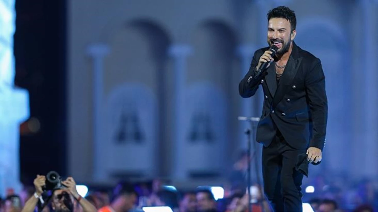 Tarkan, İzmir\'deki efsane konser sonrası paylaştı: Ne kadar özlemişiz böyle olmayı