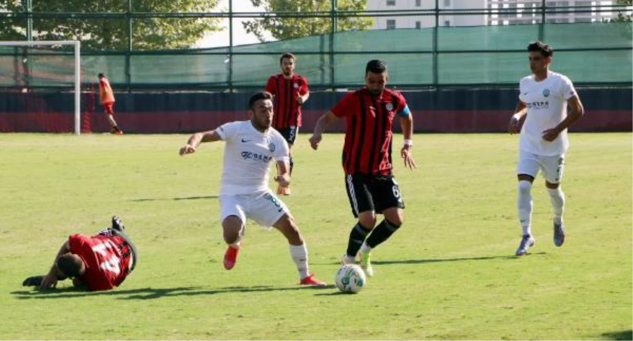 Şanlıurfa spor haberi: Karbel Karaköprü Belediye Spor - Gema Polimer Şile Yıldız Spor: 1-1