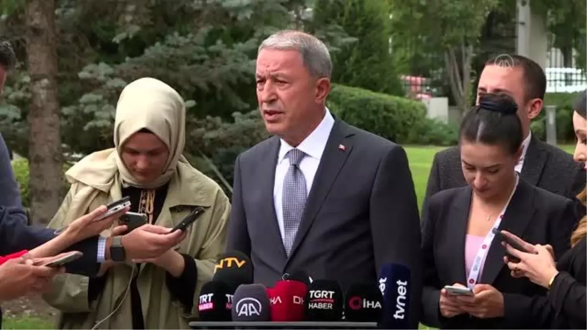 Bakan Akar: 'Pençe Kilit Operasyonu kapsamında şu ana kadar 371 terörist etkisiz hale getirildi'