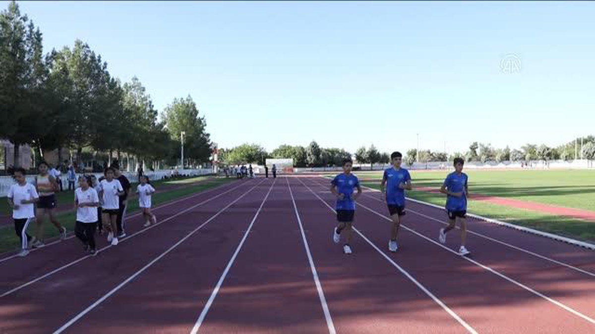 Diyarbakırlı yürüyüş şampiyonlarının hedefi olimpiyatlarda Türkiye\'yi temsil etmek
