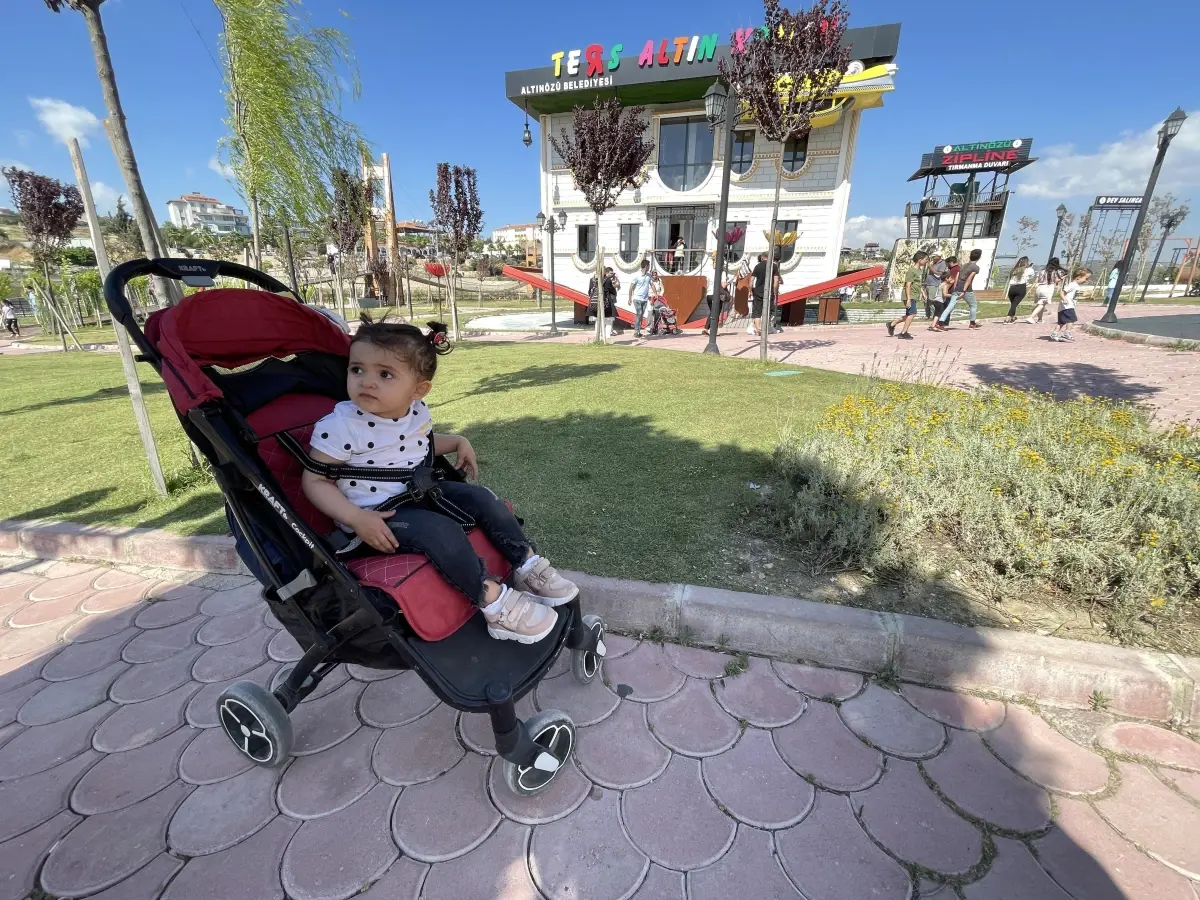 Hatay'daki 'Ters Ev' yılın ilk 8 ayında 186 bin ziyaretçi ağırladı