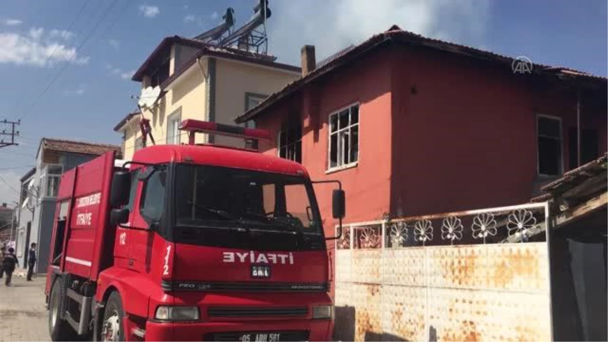 Amasya\'da iki evde çıkan yangın söndürüldü