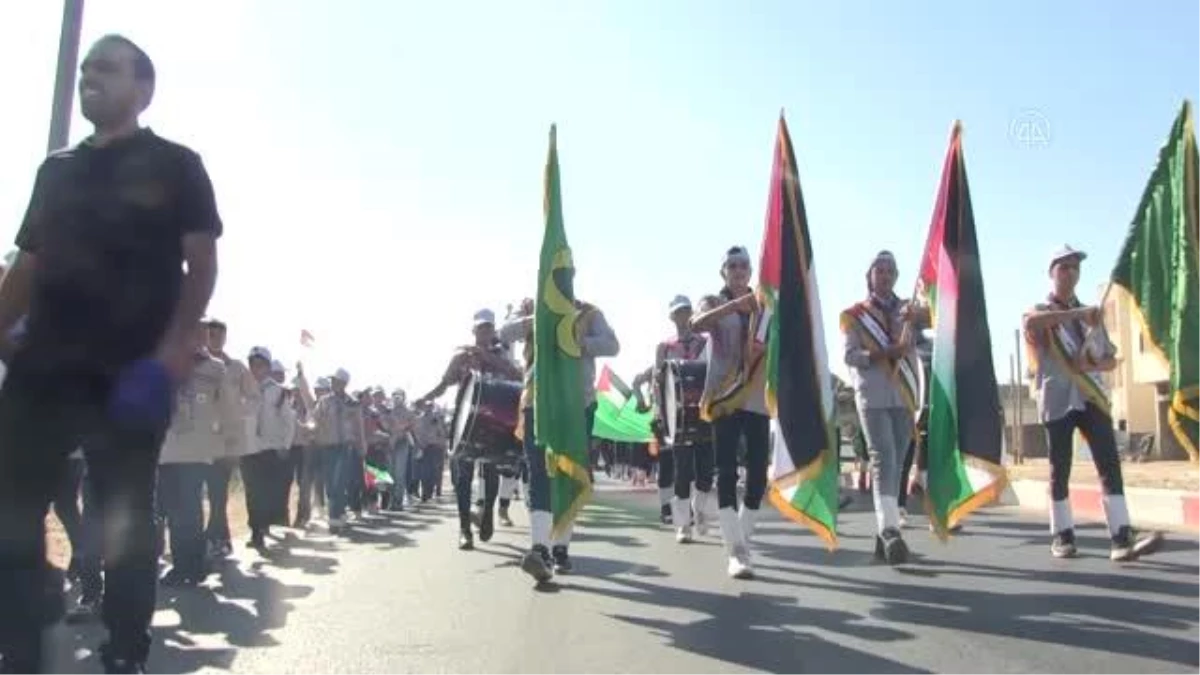 İsrail\'in Gazze\'den çekilmesinin 17. yıl dönümünde izci yürüyüşü yapıldı