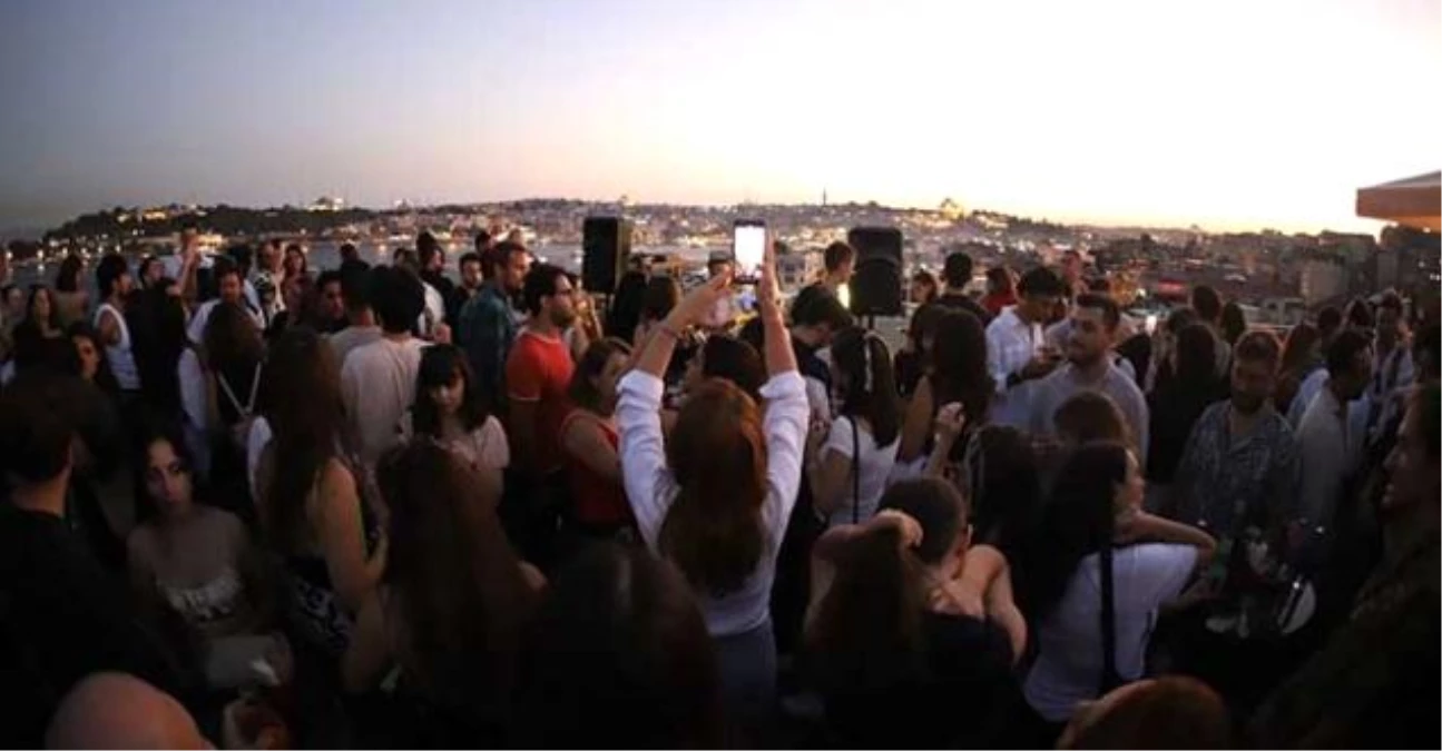 İstanbul Rooftop Festival\'e Yoğun İlgi