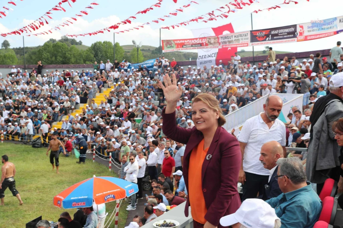 İzmit Belediye Başkanı Hürriyet, Taşköprü Festivali\'nde