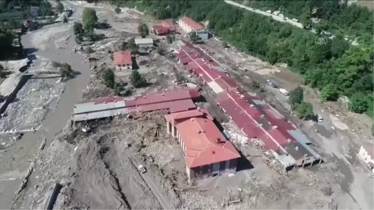 Kastamonu\'da Bozkurt ve Abana esnafı, selin ardından yeni dükkanlarına kavuştu