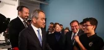 Milli Eğitim Bakanı Mahmut Özer Demirören Medya Lisesi'ni ziyaret etti