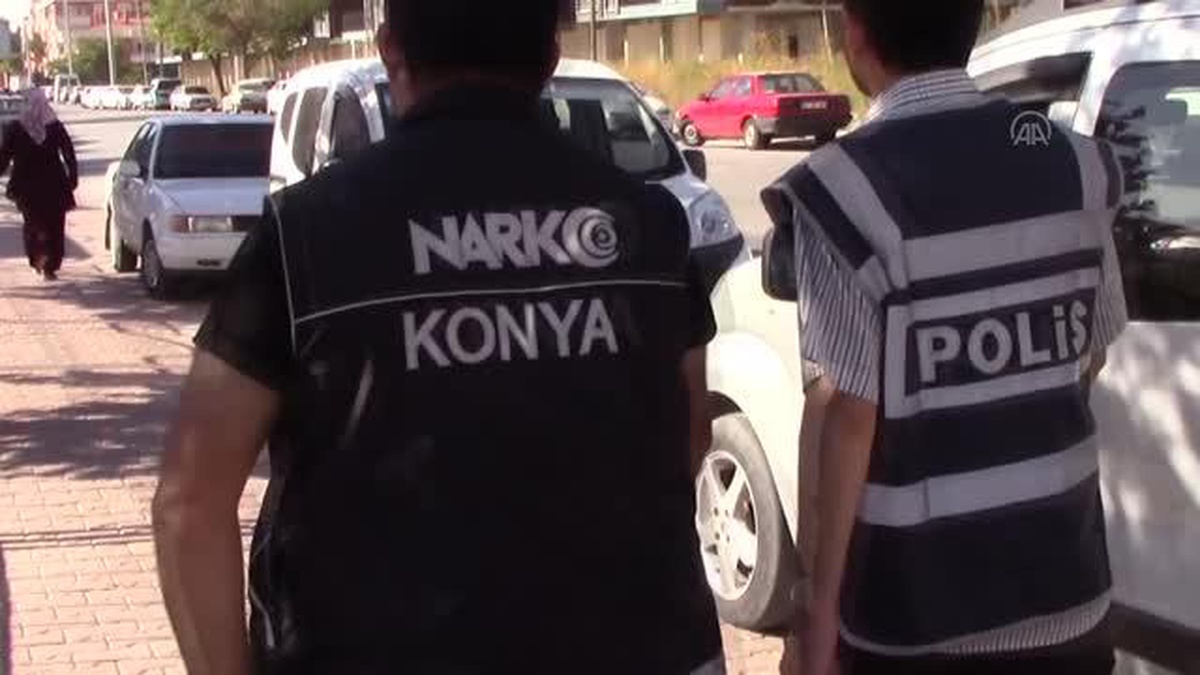 Konya\'da polis okul çevrelerini 110 ekip, 270 personelle denetliyor