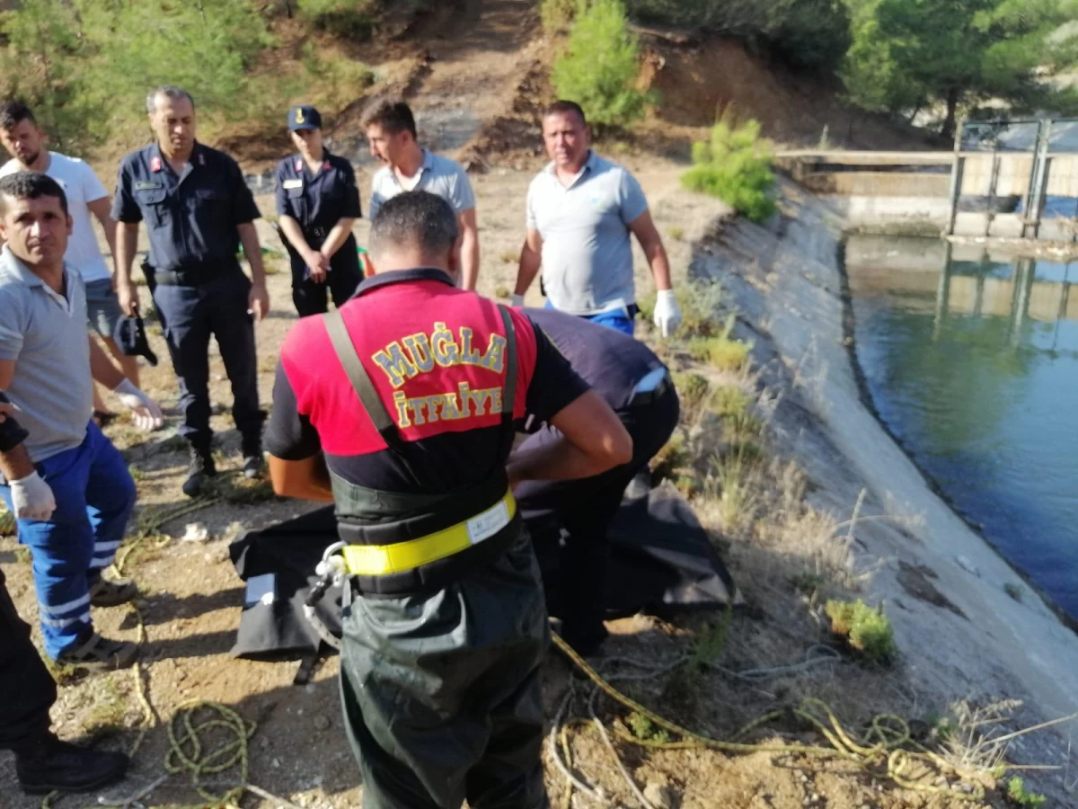 Fethiye\'de Sulama Kanalında Kadın Cesedi Bulundu