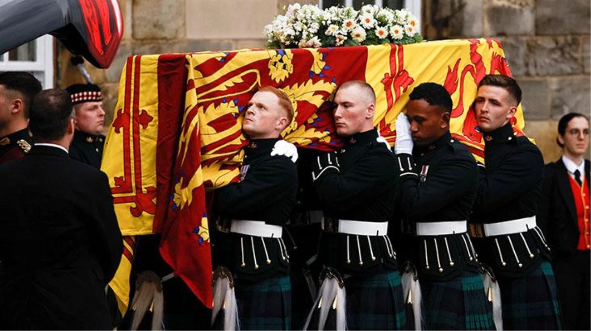 Kraliçe Elizabeth\'in cenazesi için tepki çeken uygulama! Başbakanlık duyurdu
